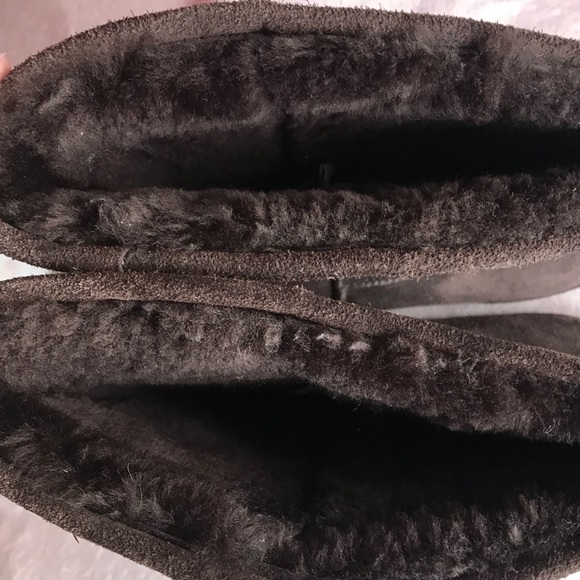 Bearpaw suede boots. Brown. Size 10 - Picture 5 of 6